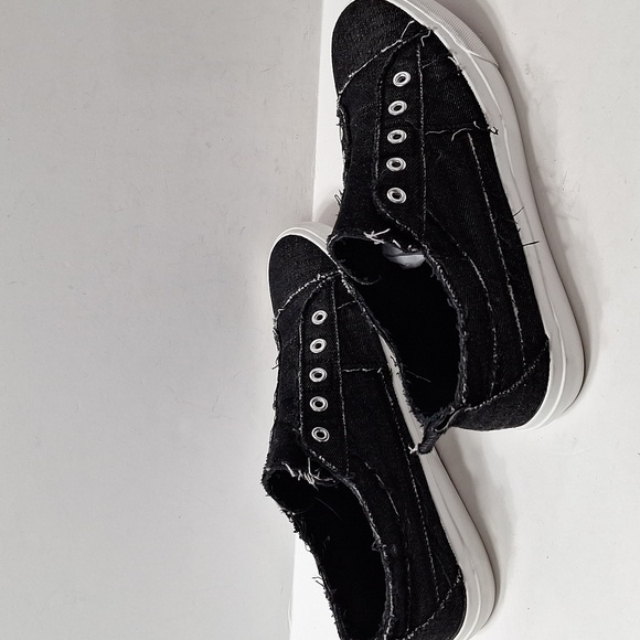 Corky’s Women’s Black Distressed Grunge Slip-On Streetwear Sneakers Size 10 - Picture 8 of 11